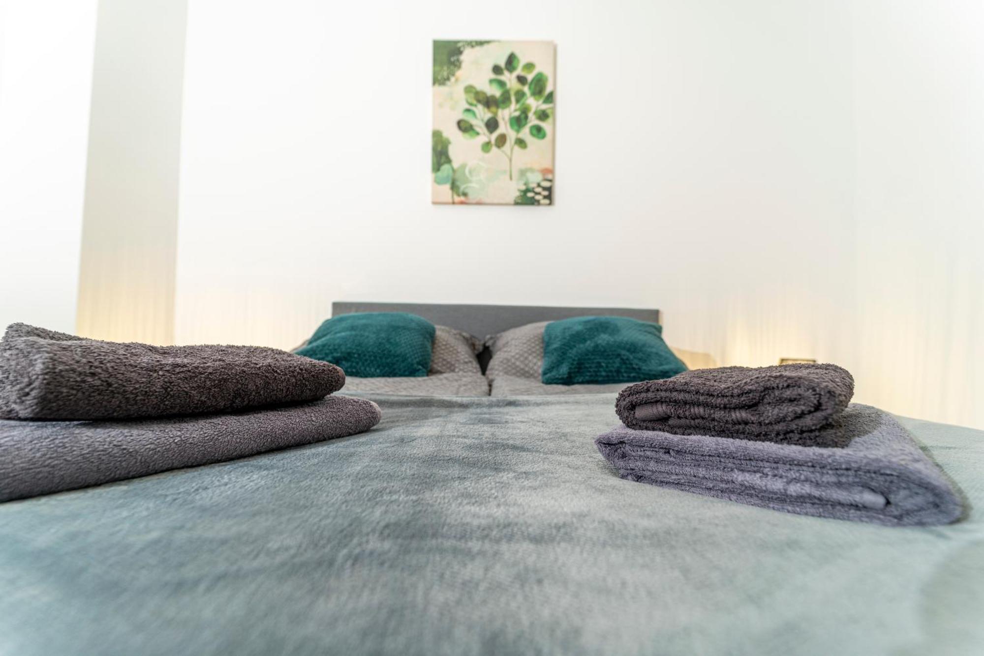Mca Triiiple I Rooftop Pool I Free Parking I Netflix Vienna Esterno foto